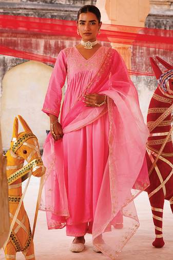 Pink embroidered chanderi kurta set