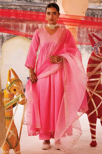 Pink embroidered chanderi kurta set