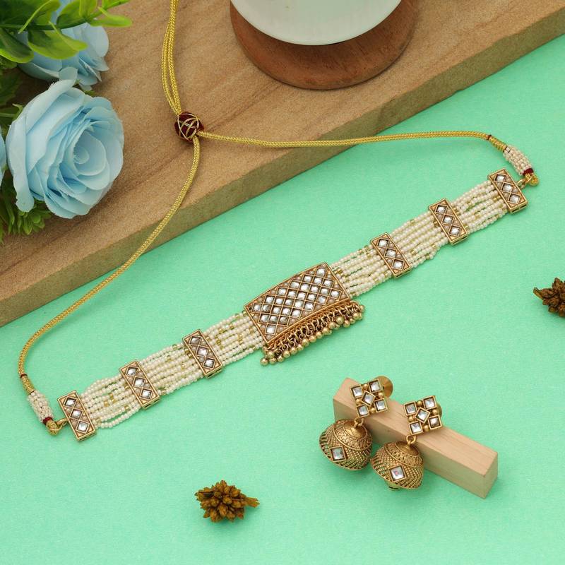 White color choker matte gold necklace set