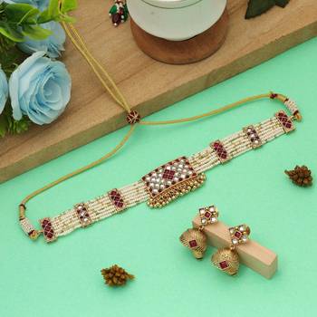 maroon kundan beads matte gold alloy necklace set 1