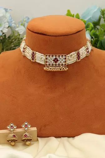 maroon kundan beads matte gold alloy necklace set