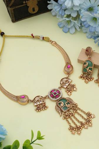 Rani & green color matte gold necklace set