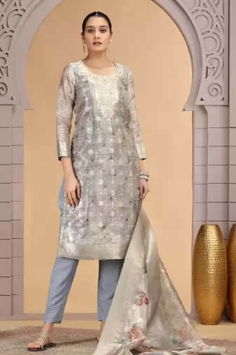 Grey orgenza jacquard kurta set with pant & dupatta