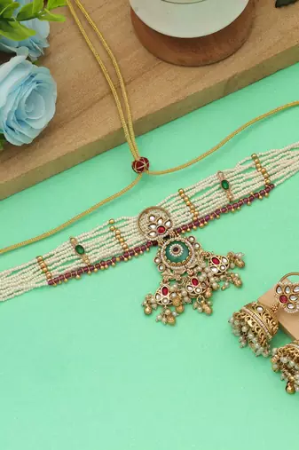 Rama green color choker matte gold necklace set