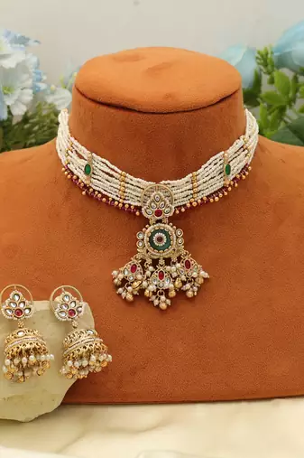 rama green stone kundan matte gold alloy necklace jewelry