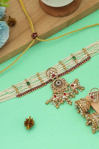 Light pink color choker matte gold necklace set