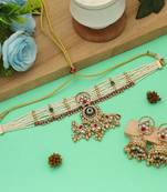 green stone kundan matte gold alloy choker set