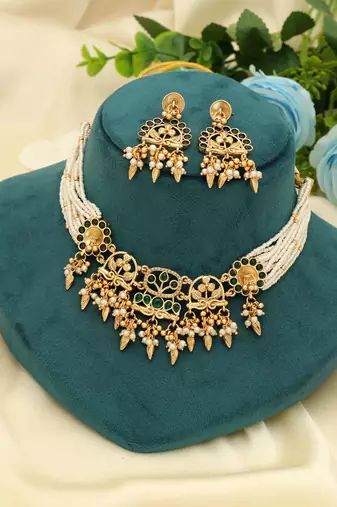 green kundan matte gold alloy necklace set