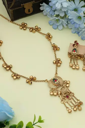 Rani & green color matte gold necklace set