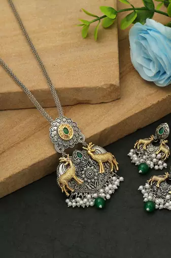 Green color dual tone oxidised necklace set