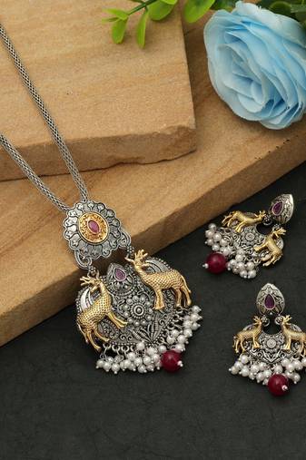 Maroon color dual tone oxidised necklace set