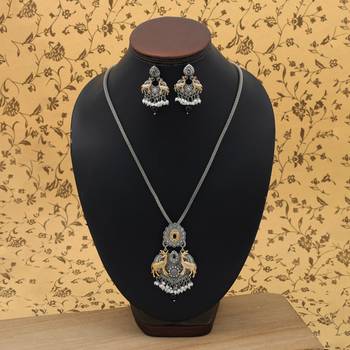 black dual tone oxidised deer motif necklace set 2