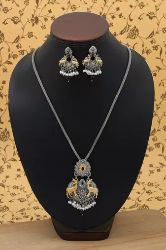 black dual tone oxidised deer motif necklace set