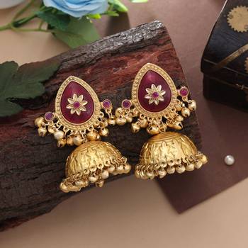 maroon stone gold plated kashmiri jhumka earrings 2
