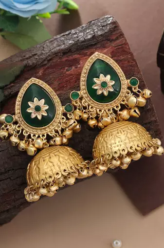 emerald green kundan jhumka earrings with ghungroo
