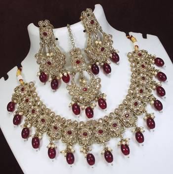 beautiful maroon antique gold plated ad/zircon work polki necklace jewelry set with maangtika 2
