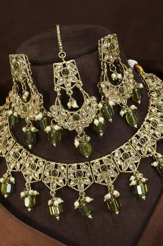 beautiful green antique gold plated ad/zircon work polki necklace jewelry set with maangtika