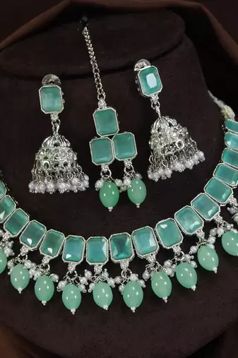 beautiful mint green rhodium plated ad/zircon work polki necklace jewelry set with maangtika