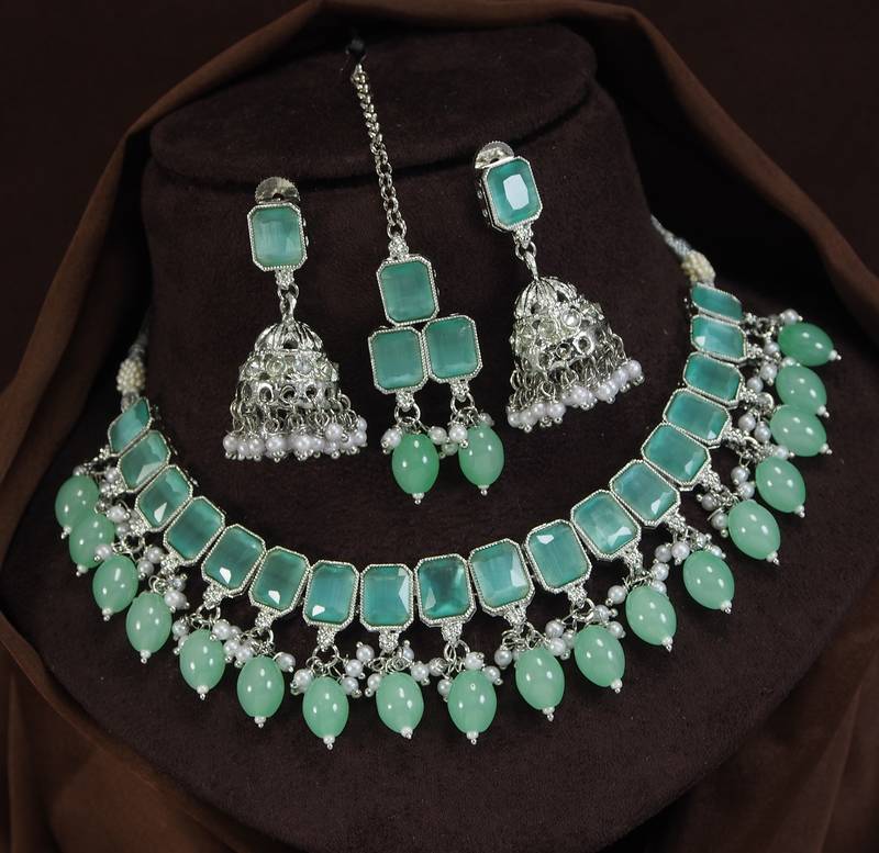 beautiful mint green rhodium plated ad/zircon work polki necklace jewelry set with maangtika