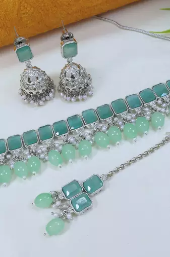 beautiful mint green rhodium plated ad/zircon work polki necklace jewelry set with maangtika