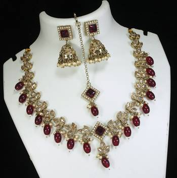 marvelous maroon mehendi gold plated ad/zircon work polki necklace jewelry set with maangtika 2