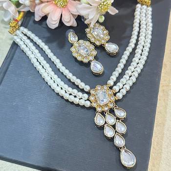 pearl beaded kundan stone studded necklace set 1