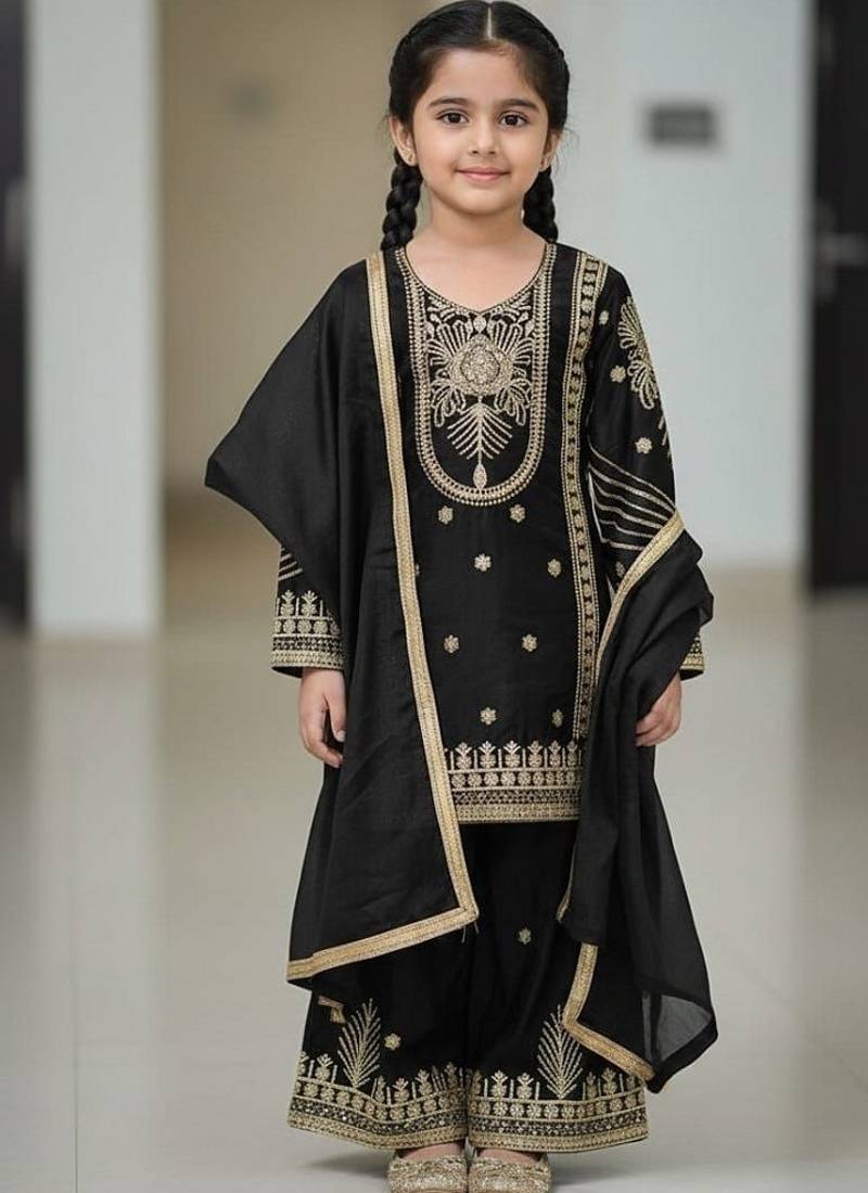 Black embroidered sequence work fendy silk kids kurta set