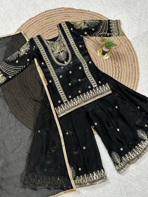 Black embroidered sequence work fendy silk kids kurta set 3