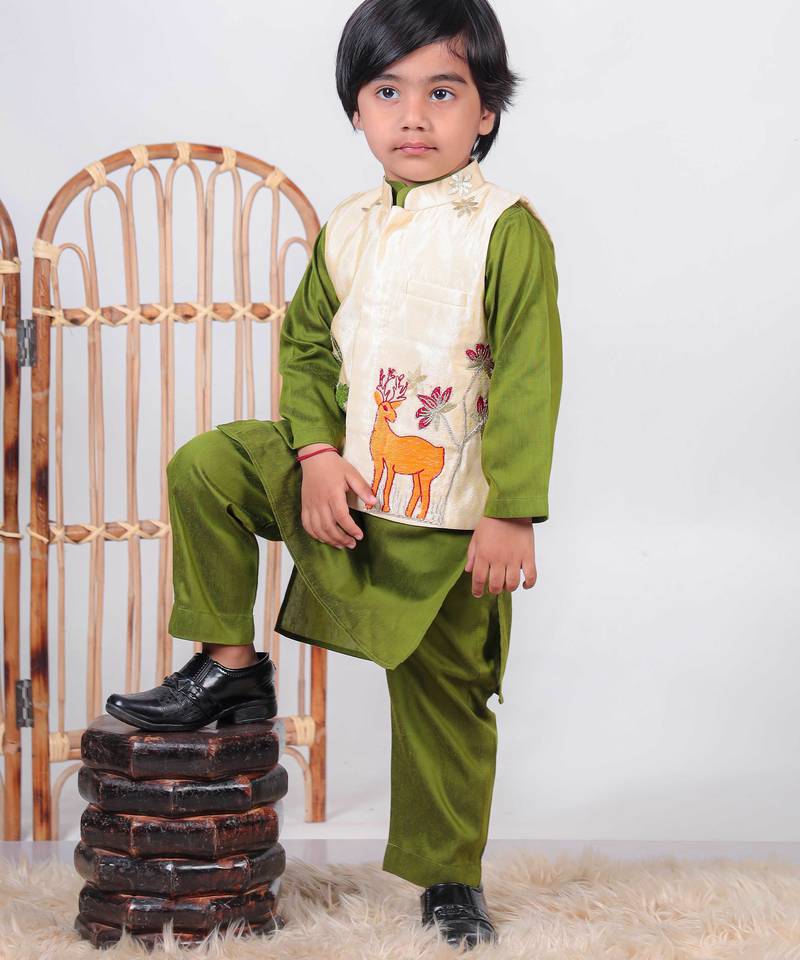 green silk embroidered kurta pant set with jacket