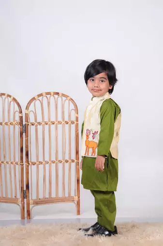 green silk embroidered kurta pant set with jacket
