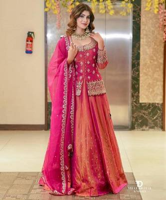 Pink silk embroidered lehenga set 3