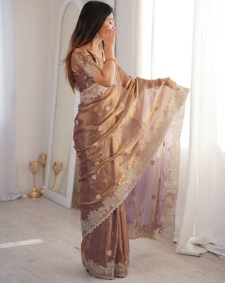 Women elegant woven design saree with embroidered lace border 3