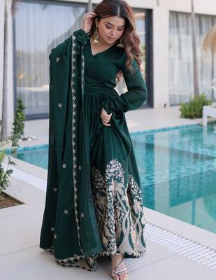 Amazing Bottle Green Sequins Crushed Mehendi Wear Gown With Dupatta 7