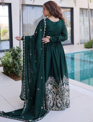 Amazing Bottle Green Sequins Crushed Mehendi Wear Gown With Dupatta 8