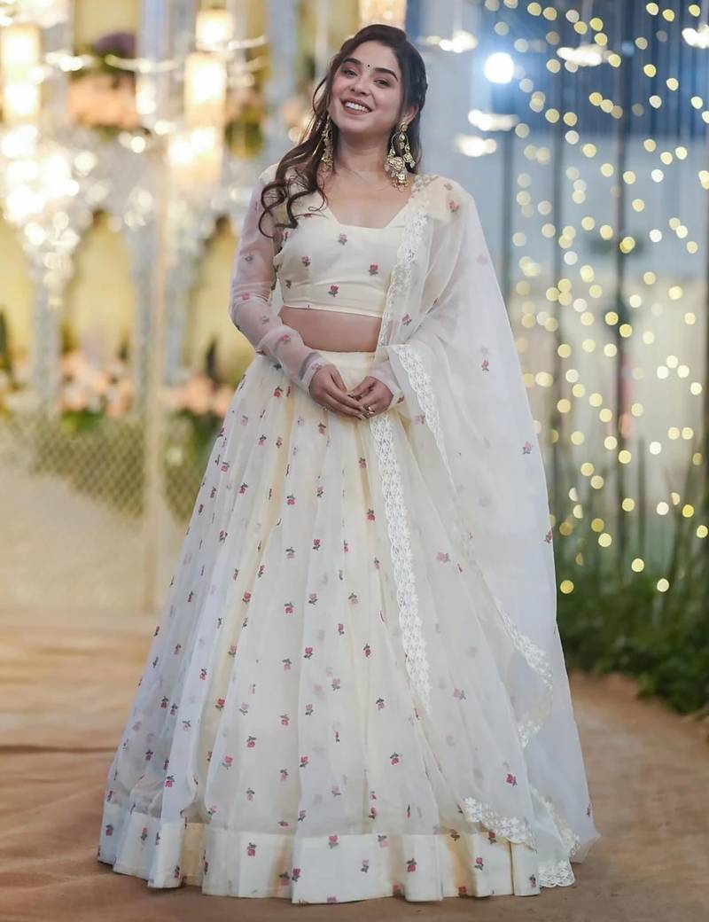 Womens's Net Floral Motiff Semi-Stitched Lehenga Choli With Dupatta Set