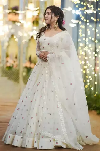 Womens's Net Floral Motiff Semi-Stitched Lehenga Choli With Dupatta Set