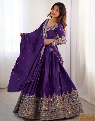 Womens's Chinnon Traditional Motiff Semi-Stitched Lehenga Choli With Dupatta Set 1