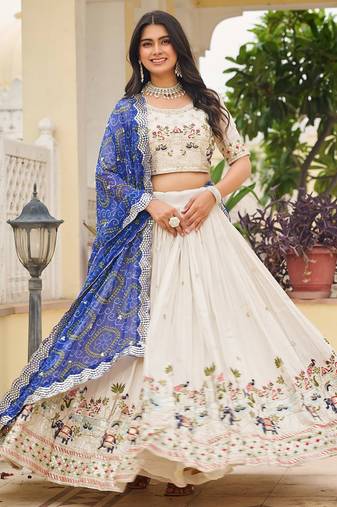 Womens's Chinnon Traditional Motiff Semi-Stitched Lehenga Choli With Bandhani Dupatta Set