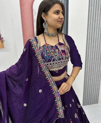 Womens's Chinnon Traditional Motiff Semi-Stitched Lehenga Choli With Dupatta Set 3