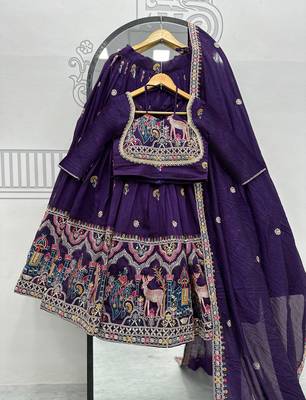 Womens's Chinnon Traditional Motiff Semi-Stitched Lehenga Choli With Dupatta Set 4