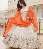 Womens's Chinnon Traditional Motiff Semi-Stitched Lehenga Choli With Bandhani Dupatta Set