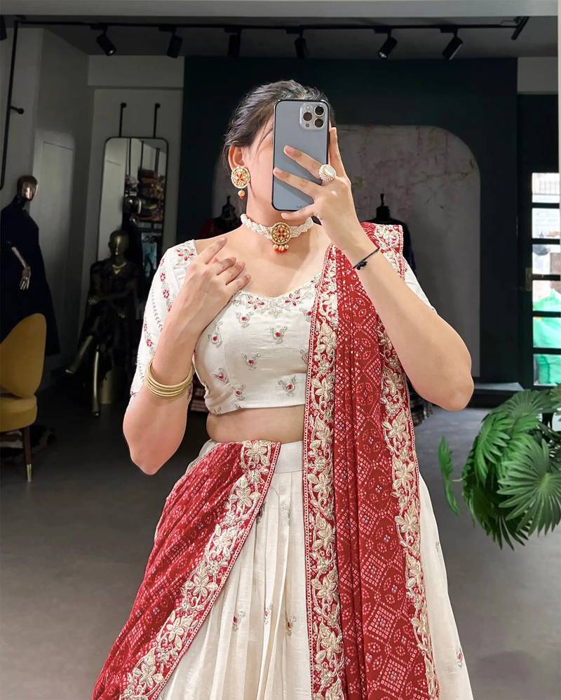 Womens's Chinnon Traditional Motiff Semi-Stitched Lehenga Choli With Bandhani Dupatta Set