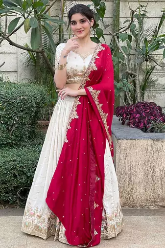 Womens's Chinnon Traditional Motiff Semi-Stitched Lehenga Choli With Dupatta Set