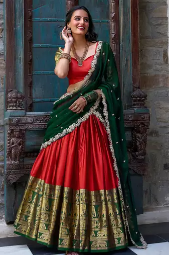 Womens's Kanchipuram Silk Woven Motiff Semi-Stitched Lehenga Choli With Dupatta Set
