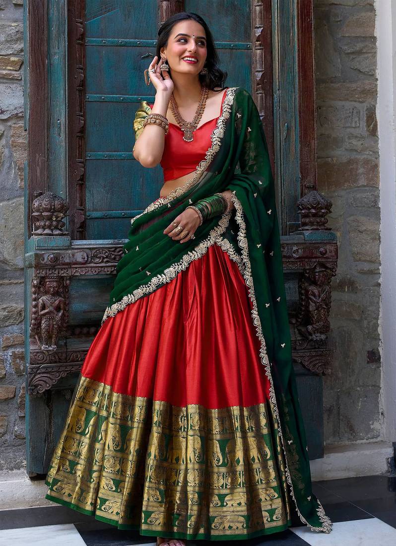 Womens's Kanchipuram Silk Woven Motiff Semi-Stitched Lehenga Choli With Dupatta Set