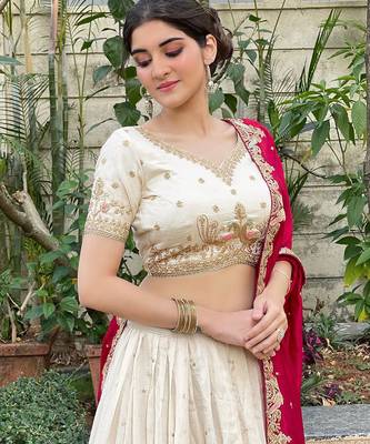 Womens's Chinnon Traditional Motiff Semi-Stitched Lehenga Choli With Dupatta Set 3