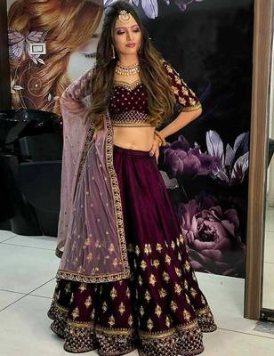 Womens's Velvet Traditional Motiff Semi-Stitched Lehenga Choli With Dupatta Set 1