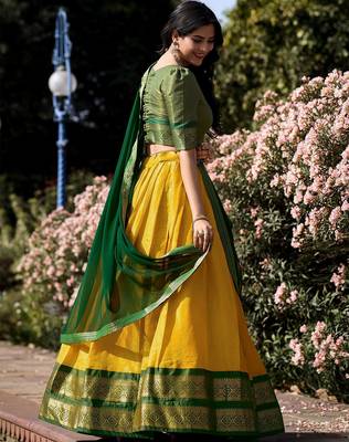 Womens's Kanchipuram Silk Woven Motiff Un-Stitched Lehenga Choli With Dupatta Set 2