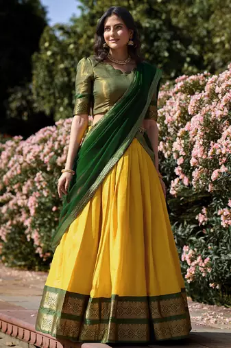 Womens's Kanchipuram Silk Woven Motiff Un-Stitched Lehenga Choli With Dupatta Set