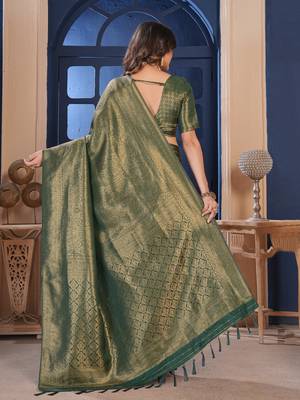 green gold zari kanchipuram silk saree 3